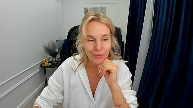 Sinty_Devis Chat XXX in diretta