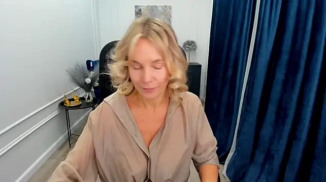 Sinty_Devis Chat XXX in diretta