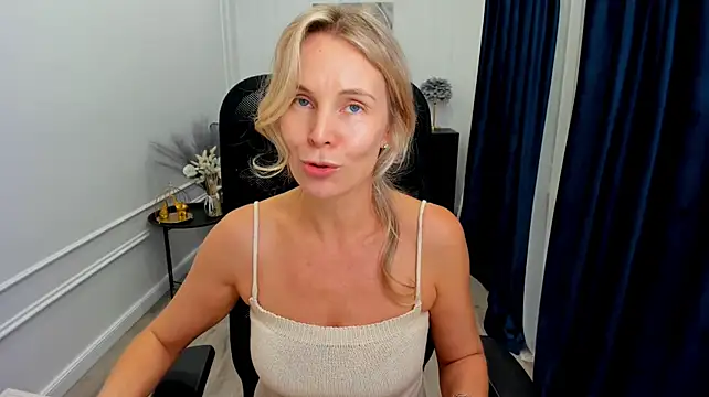 Sinty_Devis Chat XXX live