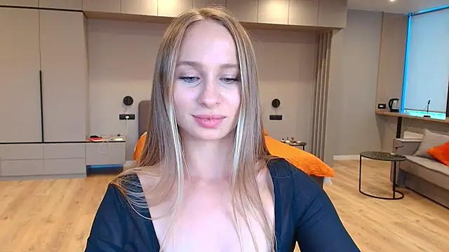 Mad1enn Webbikameraesitys