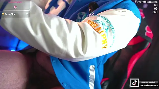 Just_Your_Dreamboyのウェブカメラショー