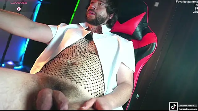 Pokazy przed kamerką – Just_Your_Dreamboy