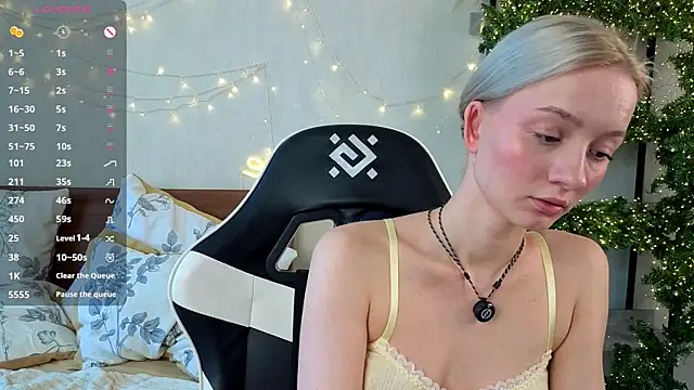 IdaValenti's Live XXX Chat