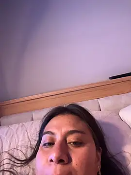 Czat XXX na żywo – Poli_amor2025