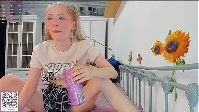 LizzyJordansxox: απευθείας συνομιλία ΧΧΧ