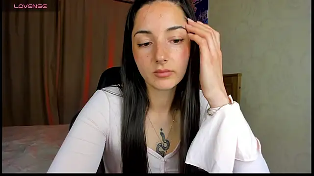 AishaGold Chat XXX live