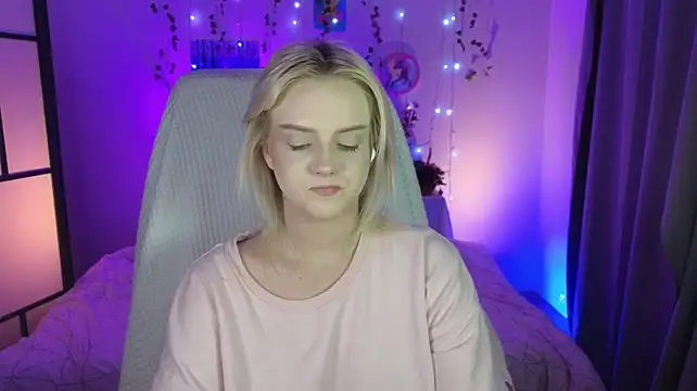 mimi_boobo Adlı Modelin Web Kamerası Şovu