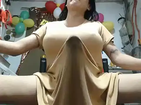 30cmHORSECOCKSELFSUCKER Webcam-Show