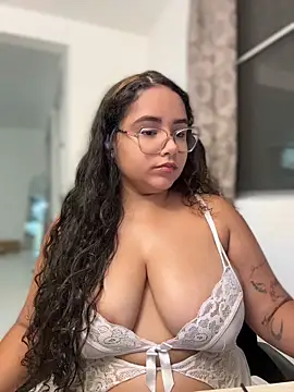 CurlyGirl_1's Live XXX Chat