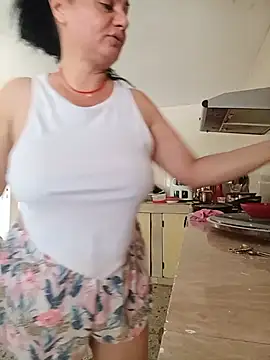 Eunice73's Live XXX Chat