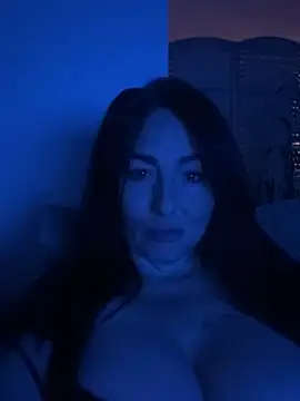 Вебкам-шоу kiki_xo
