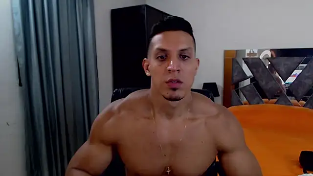 Show modela Frank_heaven01 na web-kameri