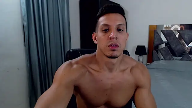 Show modela Frank_heaven01 na web-kameri