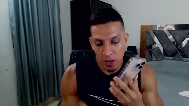 Frank_heaven01 Show in webcam