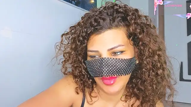 -TurkishLatina- Adlı Modelin Web Kamerası Şovu