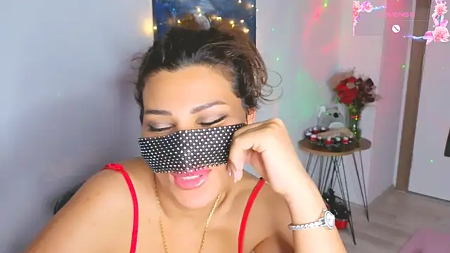 -TurkishLatina- Adlı Modelin Web Kamerası Şovu