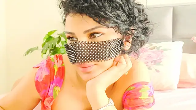 -TurkishLatina- Adlı Modelin Web Kamerası Şovu