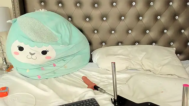 NadiaLyla's Webcam Show