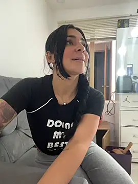 Meganmilk1 网络视讯表演