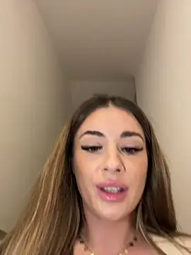 IsabellaEtthan Show in webcam