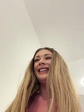 IsabellaEtthan's Live XXX Chat