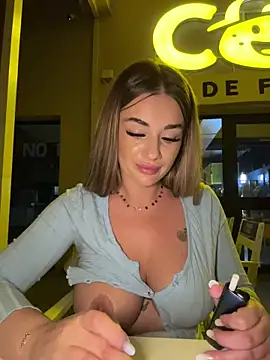IsabellaEtthan Pertunjukan Webcam