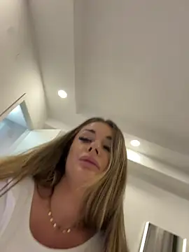 IsabellaEtthan's Webcam Show