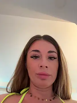 IsabellaEtthann Webbikameraesitys