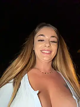 IsabellaEtthan's Webcam Show