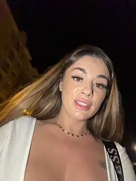 IsabellaEtthan's Live XXX Chat