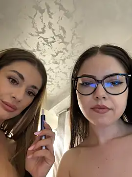 IsabellaEtthan Pertunjukan Webcam