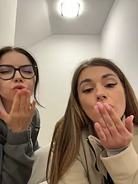 IsabellaEtthan Шоу с уебкамера