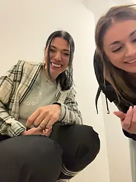 IsabellaEtthan Pertunjukan Webcam
