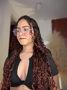 Chat +18 de gretta_kler1 ao vivo
