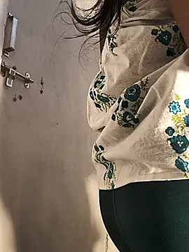 DIRTYSECRET_QUEEN_07: απευθείας συνομιλία ΧΧΧ