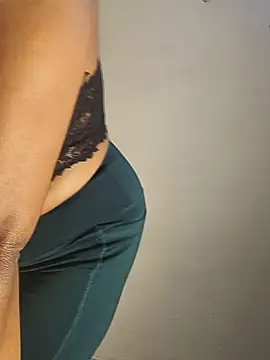 Chat +18 de DIRTYSECRET_QUEEN_07 ao vivo