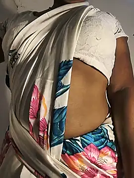 DIRTYSECRET_QUEEN_07 Adlı Modelin Canlı XXX Sohbeti