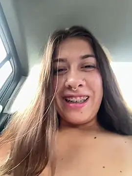 Show modela Enyeld_ruru na web-kameri