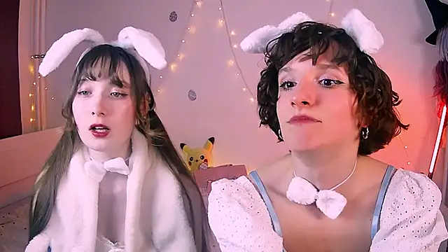 Pertunjukan Kamera Web Violet_Veliya