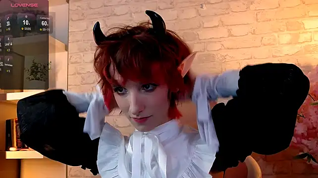 Liya_Songbird élő XXX-chatje