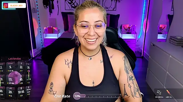 blackwidow_s1 élő XXX-chatje