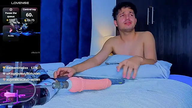 Show modela Issac_james_ na web-kameri