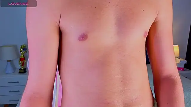 Issac_james_ 在線直播表演