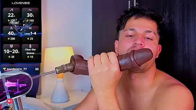 Вебкам-шоу Issac_james_