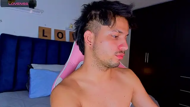 Issac_james_'s Webcam Show