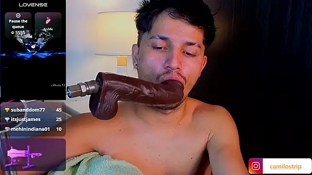 Issac_james_ Show in webcam