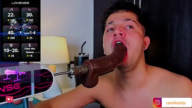 Pokazy przed kamerką – Issac_james_