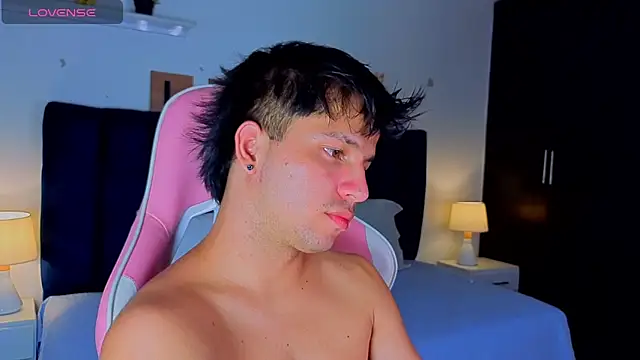 Issac_james_ Pertunjukan Webcam