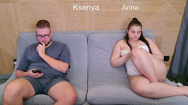 Show modela Ksenny na web-kameri