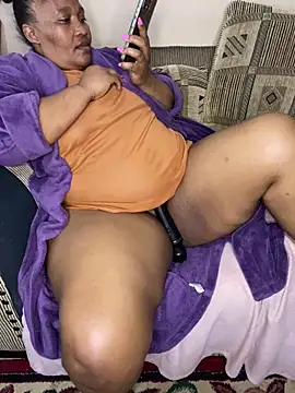 Онлайн чат XXX Amandious